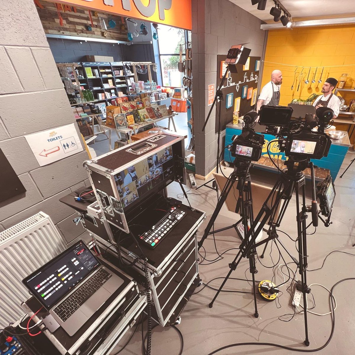 DigiColMedia's tweet photo. Some #multicam production setup shots from a recent shoot with the team at @giyireland on location at the wonderful @Grow_HQ ๐ฅ #DigiCol
#Wasted ๐ฅ๐ฅ๐ฅ๐ฅ๐ฅ๐ฅ๐ https://t.co/UaAzFJnSiq