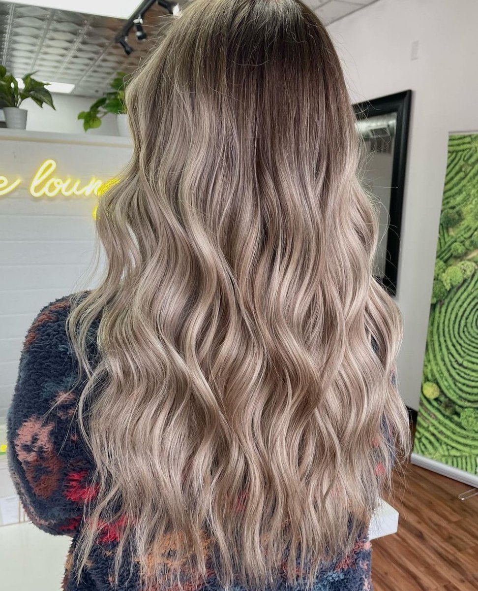 TheBEACHWAVER's tweet photo. ✨Fri-YAY hair goals!✨
📸: @chelseymeislahnhair thanks for tagging us! Tag @thebeachwaver for the chance for your Beachwaver creations to be featured ✨
#hair #hairinspo #hairgoals #hairstyle #waveyhair #glamhair #glamstyle #hairlook https://t.co/PzSp4z0R8T