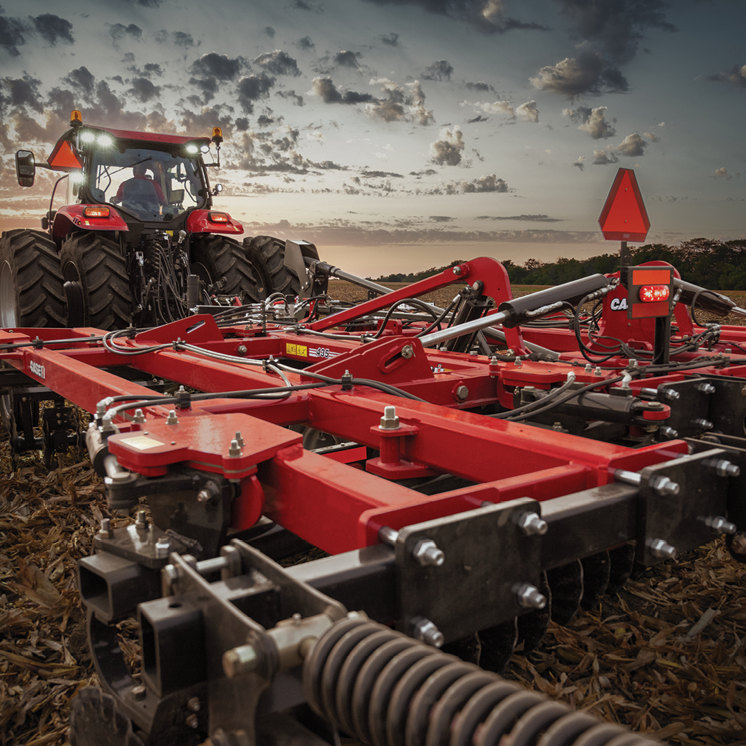 Whether you’re looking to size residue and preserve soils—or mix even the most stubborn #cropresidue—effective field preparation is made simple with the @Case_IH #VT-Flex 435 vertical #tillage tool. Learn more at ow.ly/PAlg50Htc3c.  #compactionmanagement #soilmanagement