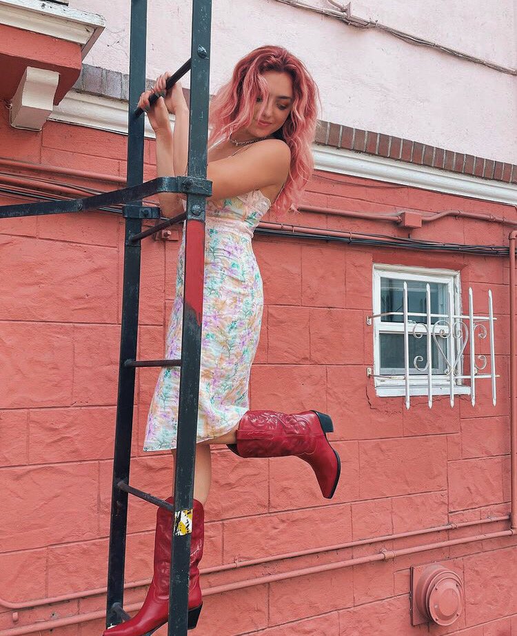 •

        time for an adventure