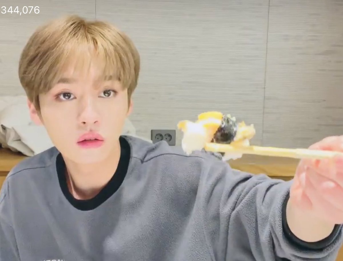 formyleeknow_'s tweet image. 푸학