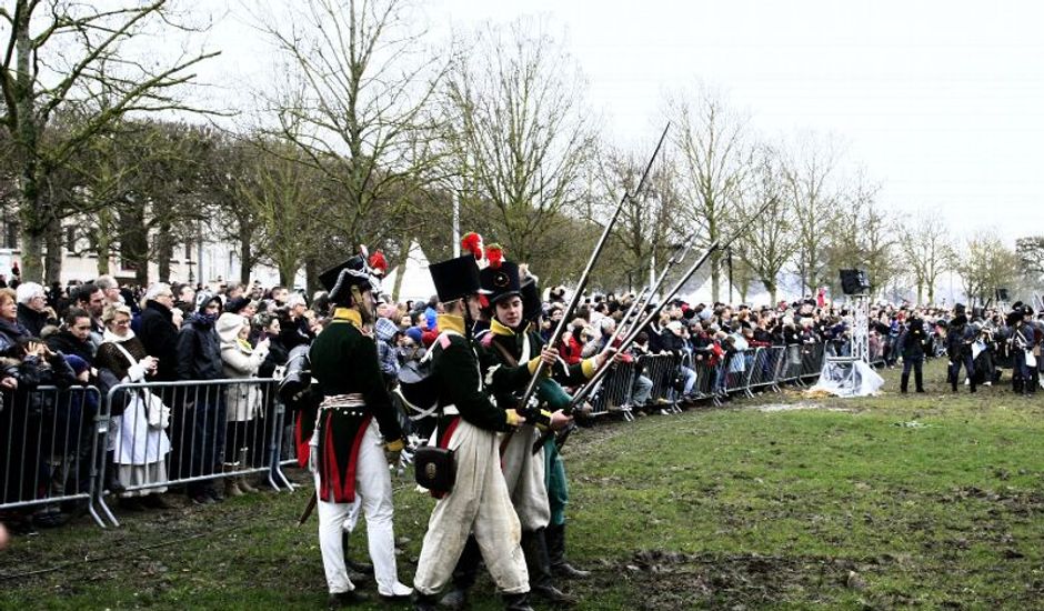 DestiNapoleon's tweet photo. Tous les deux ans a lieu une commémoration de cette bataille. En février 2014 s'est ainsi tenue la célébration du bicentenaire de la bataille. https://t.co/7e5gnWldmX