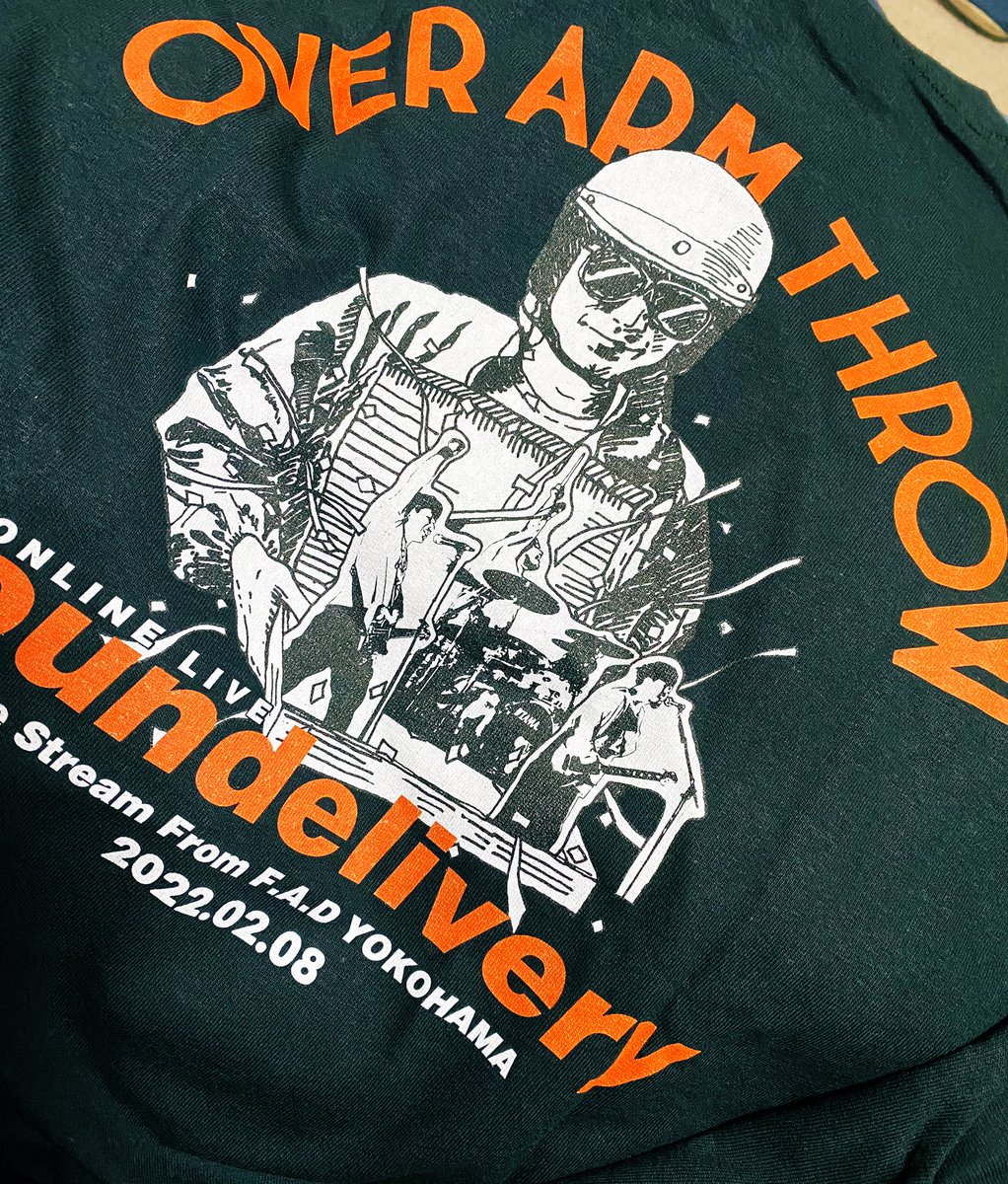 Akashi_cr's tweet photo. 良いライブを観たらTシャツを買ってしまう世代です。
#overarmthrow
#oat
#fadyokohama
#Soundelivery
#えいじマイメン https://t.co/2WeTMN1Wy9