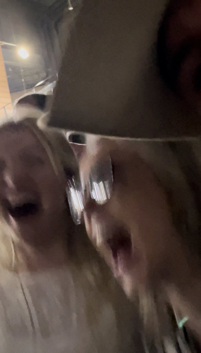 natalie_schimp's tweet photo. $2 to who can guess what songs were being played in each picture @zachlanebryan https://t.co/J9jvpSgc0Z