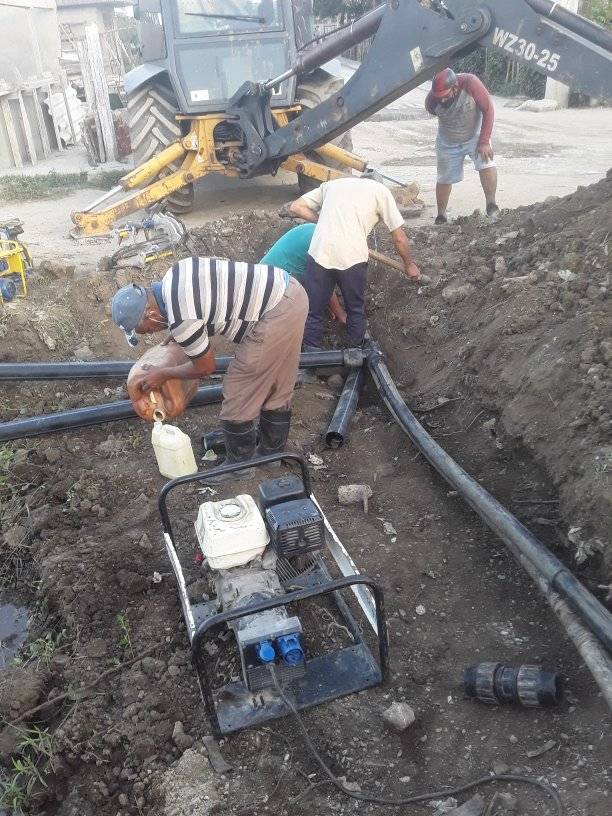 Colectivo de trabajo de Acueducto y Alcantarillado Sancti Spíritus en función  de lograr la eficiencia de los servicios. “El esfuerzo continuo, incansable y persistente ganará”.
#Eaass #AySCuba #SanctiSpíritus