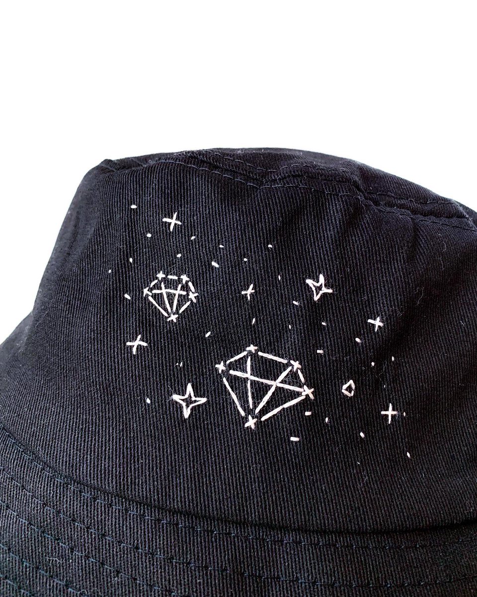 embroideryunnie's tweet photo. i keep forgetting to update my twitter but!! bucket hats!! for my soft launch on sat, feb 19 at 12pm pst!! details on my ig 🥰

@pledis_17 #Seventeen #세븐틴 https://t.co/uQhyClKdDP