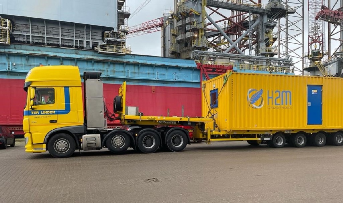 H2M is proud to deliver a 33ft lightweight office module to one of the global leaders in harsh environment and deepwater drilling. 

Are you in need of certified safe offshore accommodation? Contact us at: info@h-2m.com 
#offshoreaccommodation #TLQ #livingquarters #a60cabins