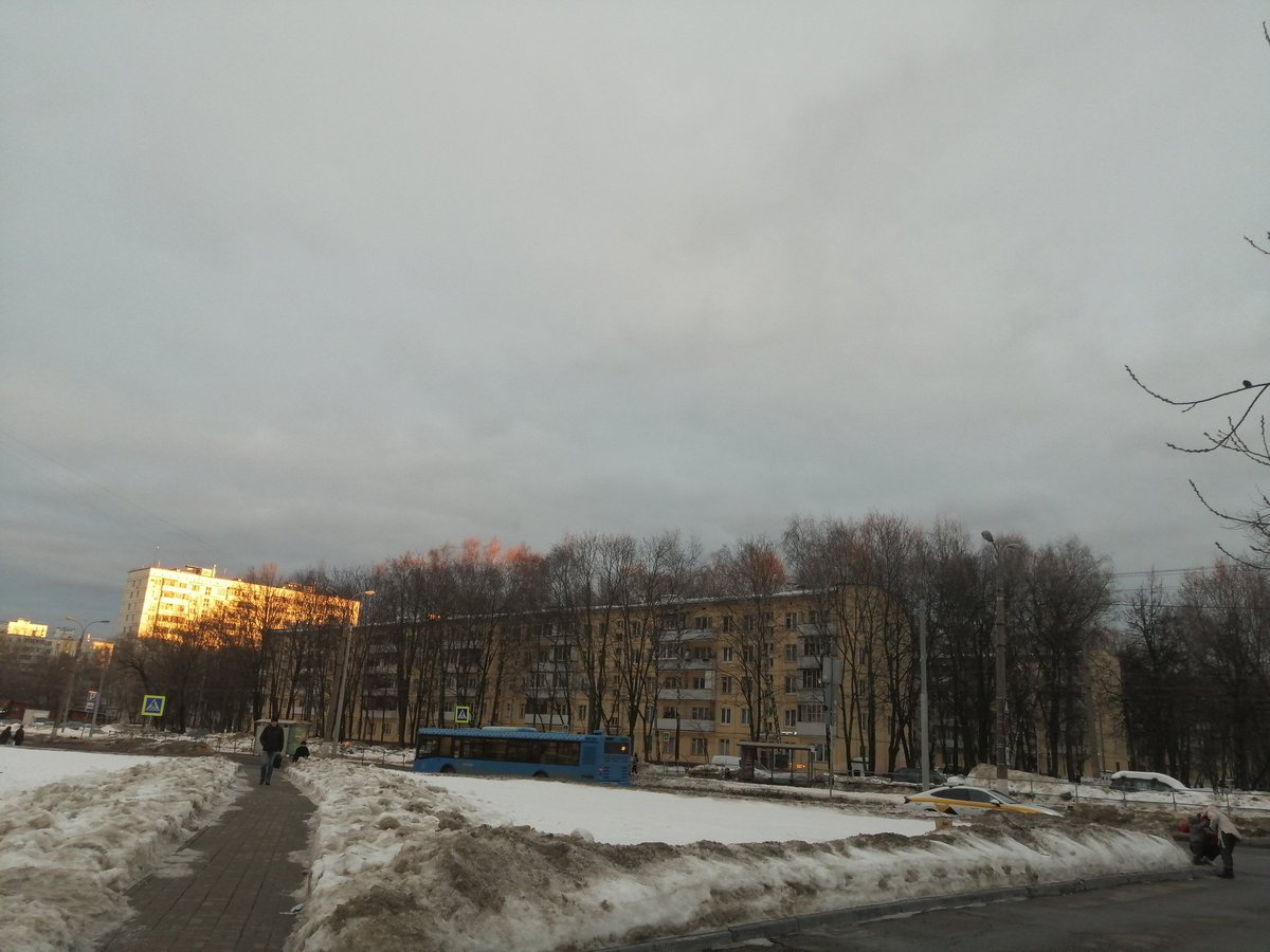 Вроде красиво, а все портит грязь :7
Но в этом есть свой шарм
