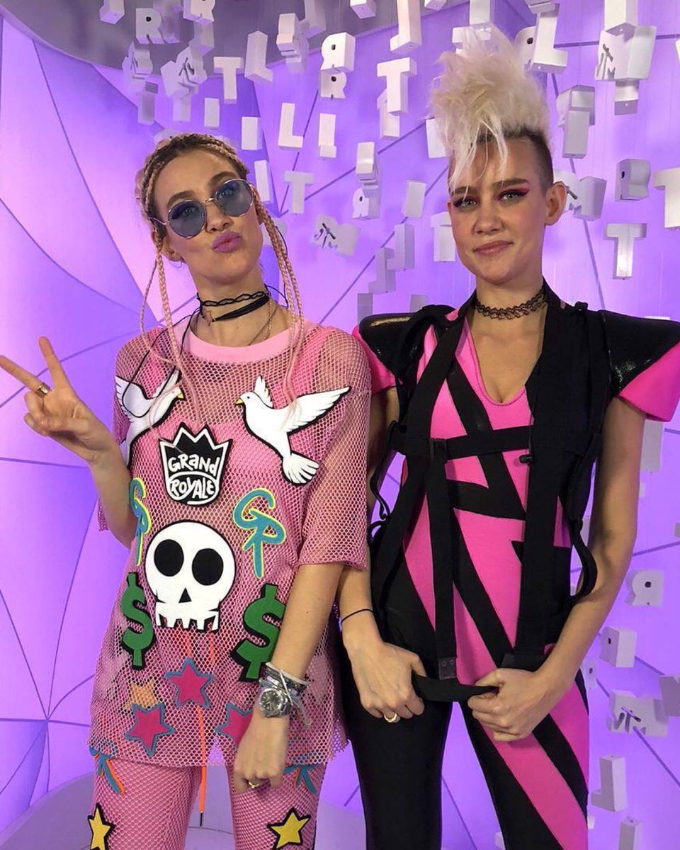nervorussia's tweet photo. Happy Birthday Mim and Liv @nervomusic !!! 🎁🥂🍰🎉 Wishing you all the best on your special day! ❤️❤️❤️

#NERVO #Mim #Liv #HappyBirthday https://t.co/f7maOzkDkk