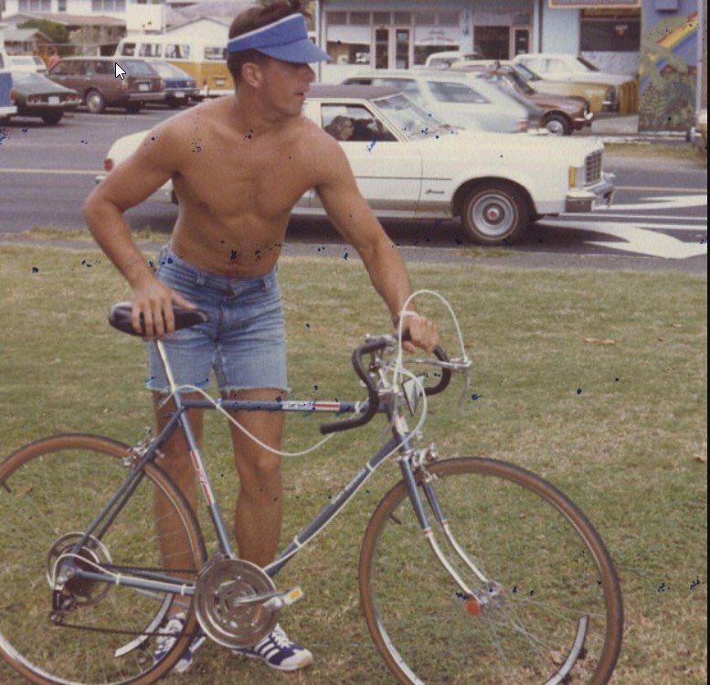 ironmatemark's tweet photo. On this day 44 years ago 1978, 14 men & one woman took part in the inaugural ironman triathlon, the first EVER Ironman. I had the pleasure of meeting 3rd place finisher Dave Orlowski at Ironman Ireland in 2019. #ironmanireland #ironmantri #zone3official #ironmancoach https://t.co/kbT8KIgq5u