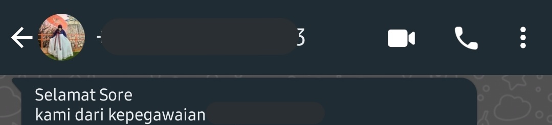 YashintaLevy's tweet photo. 2 kali dapet chat dari jisoo blackpink abal-abal. Chat selalu malem2 diluar jam kantor dia. Isi chatnya gak pernah santai selalu bikin jantung berdebar dan galau abissss. https://t.co/cX514dJc0z