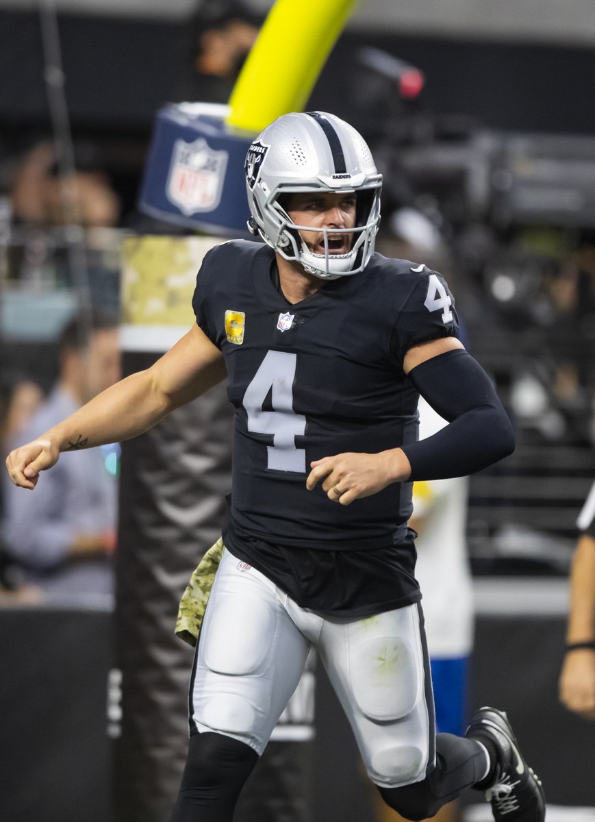 PFF_Fantasy's tweet photo. Name an underrated quarterback https://t.co/8gN5mYIdDN