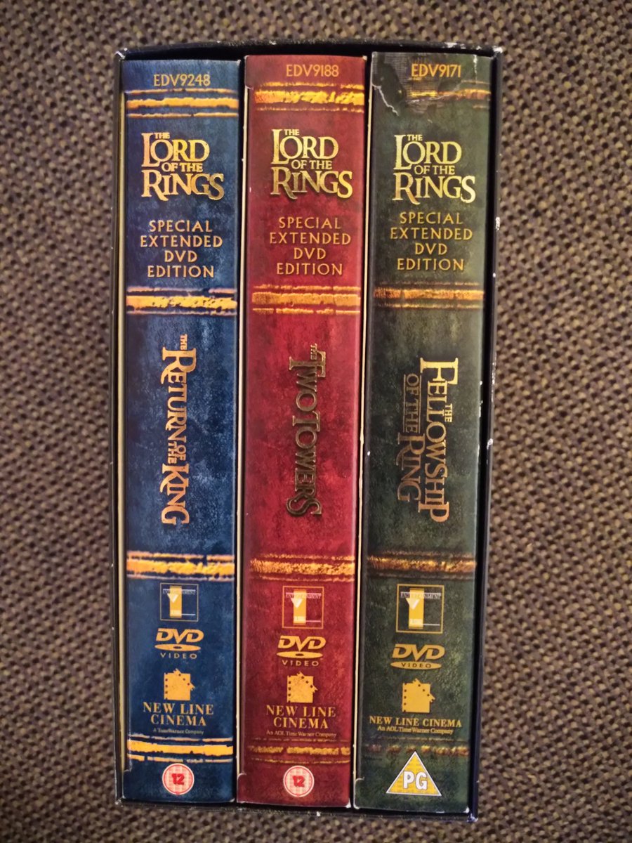 VelvetVaughanPW's tweet photo. Someone said something about some storm...I'm prepared for the worst! 👌
#LordOfTheRings #StormEunice #ExtendedEditions #Tolkien #NowThatsWhatImTolkienAbout! https://t.co/1FpC5rWjIH