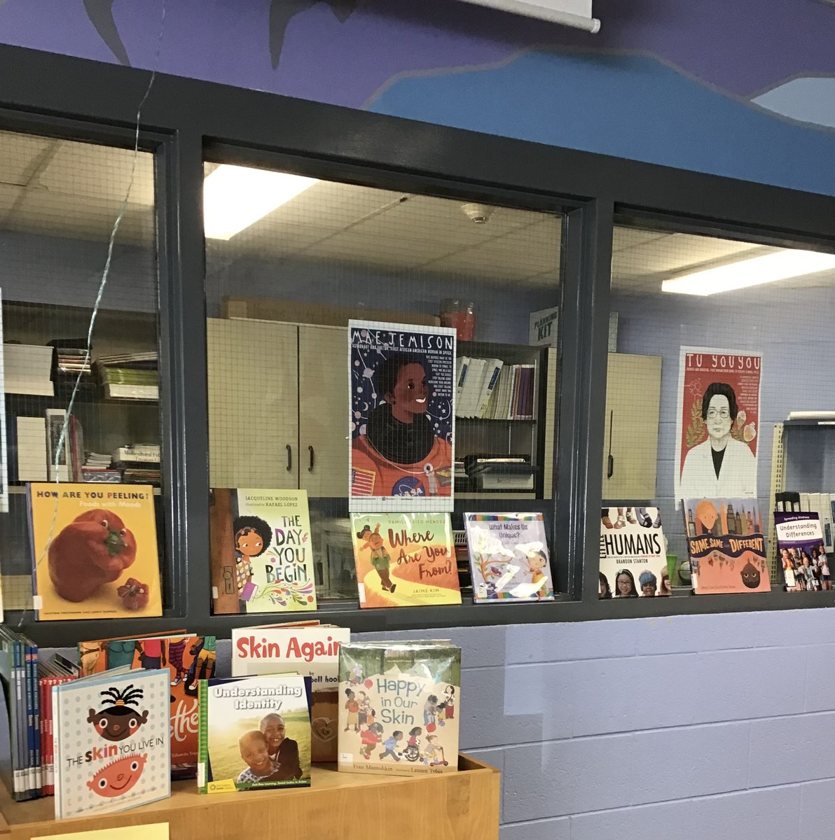 MWLLC2's tweet photo. Our collaborative work in the LLC unpacking concepts of race, racism, anti-racism leading into identity work. Gr. 1 and 2 students have left us inspired and amazed by the articulation of their thoughts, and their willingness to explore and engage.@MortonWayPS @learnandgrow336 https://t.co/KJ067S09Xg