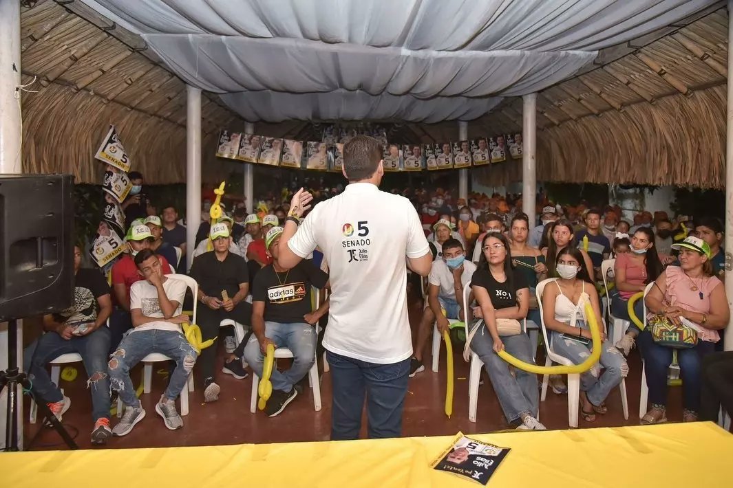 VARILLAFERNANDO's tweet photo. Jóvenes de Sahagún Firmes con Julio Elías al Senado! La juventud sahahunense manifestó su respaldo y apoyo al próximo senador, @JulioEliasVidal U5 los jóvenes ven en Julio Elías un congresista que trabajará por ellos desde el senado. Vota U5 al Senado #ConElAvalDeDIOS https://t.co/hjJBzGAVT7