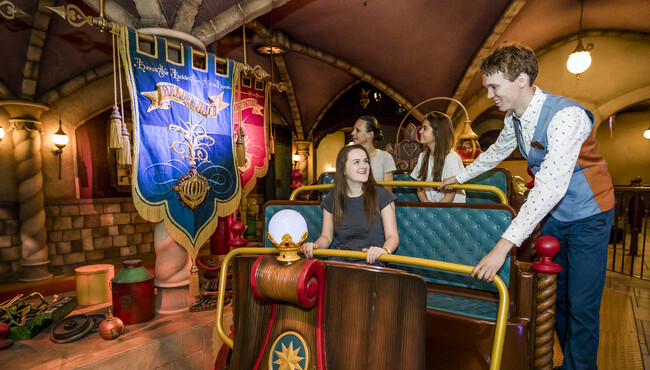 Wil jij meewerken aan de verwondering? Zoek niet verder en lees meer over bijzondere openstaande vacatures in de Wereld vol Wonderen! 👩‍🍳👉 bit.ly/3v0GKZp