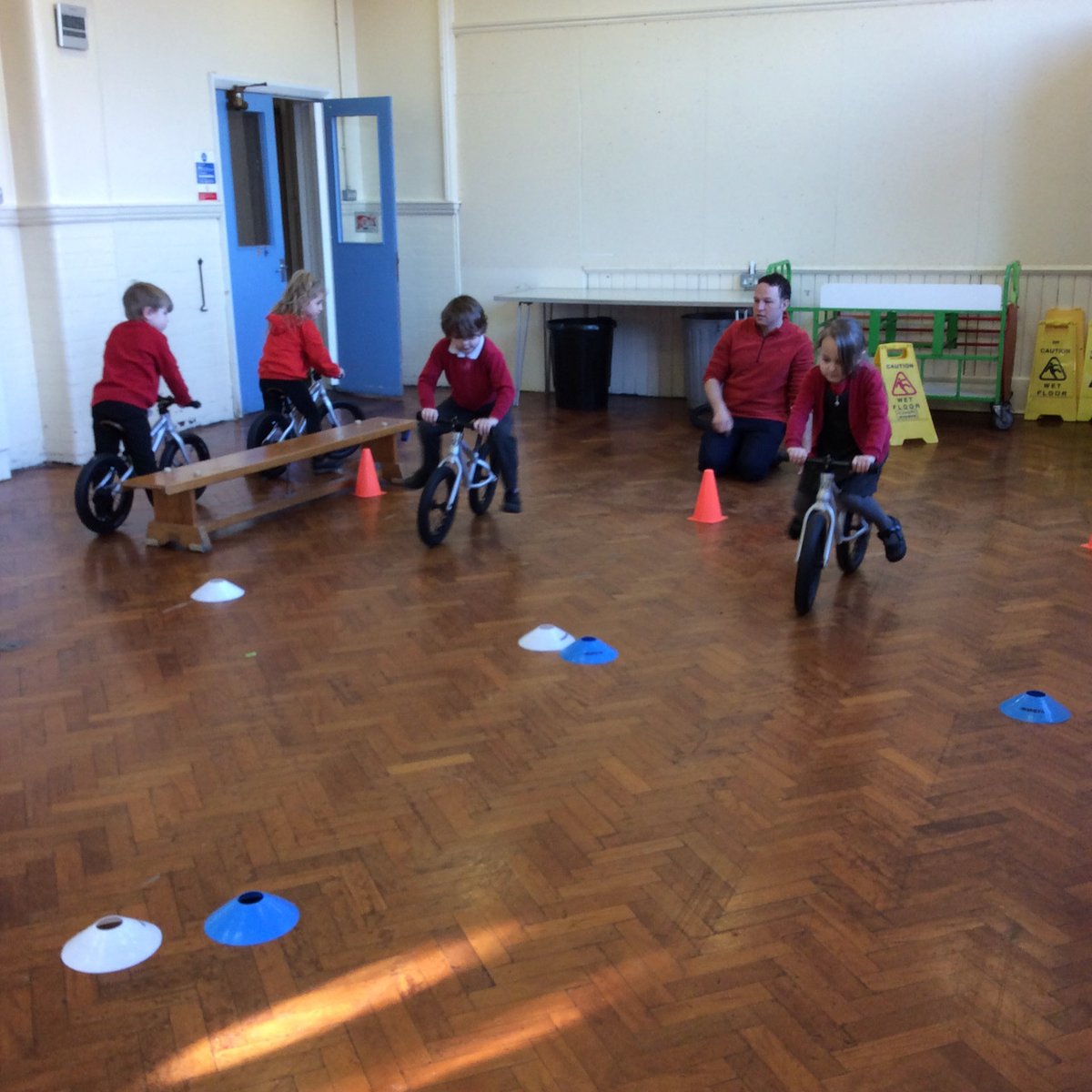 WheelyFunWheels's tweet photo. Our winter balance bike programme drawing to a close at half term. 1000 reception children have taken part since November. One of our regular schools is Brampton Primary which supports their Modeshift Stars bid. @Be_Travel_Smart @Derbyshirecc @ShapeLearning @BikeabilityUK https://t.co/qZ0hpF78wY