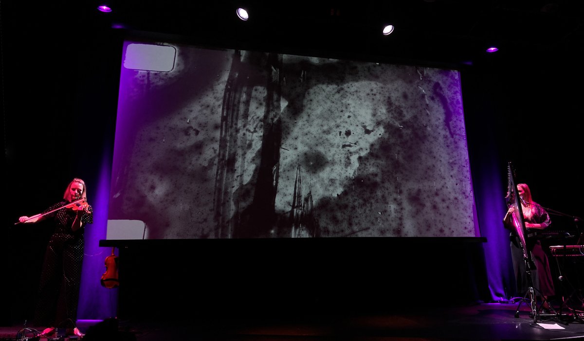 A glorious concert last night at <a href="/KingsPlace/">Kings Place</a> from <a href="/healandharrow/">Heal & Harrow</a> aka @rachel_newton_ and <a href="/Laurenmaccoll1/">Lauren MacColl</a> An unamplified and intimate first half, and the full Heal And Harrow multimedia project in the second.  Wonderful! Thank you. Check out the album here: healandharrow.com/shop