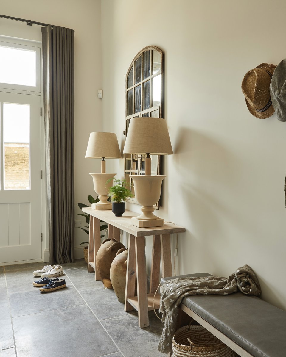 Available from Sunday 20th February, spend time with loved ones meandering through country lanes, sampling delicious treats from local farm shops, and retreat to the splendour of this single-level luxury barn. Call 02087403097 or email stay@sandandstoneescapes.com to book.