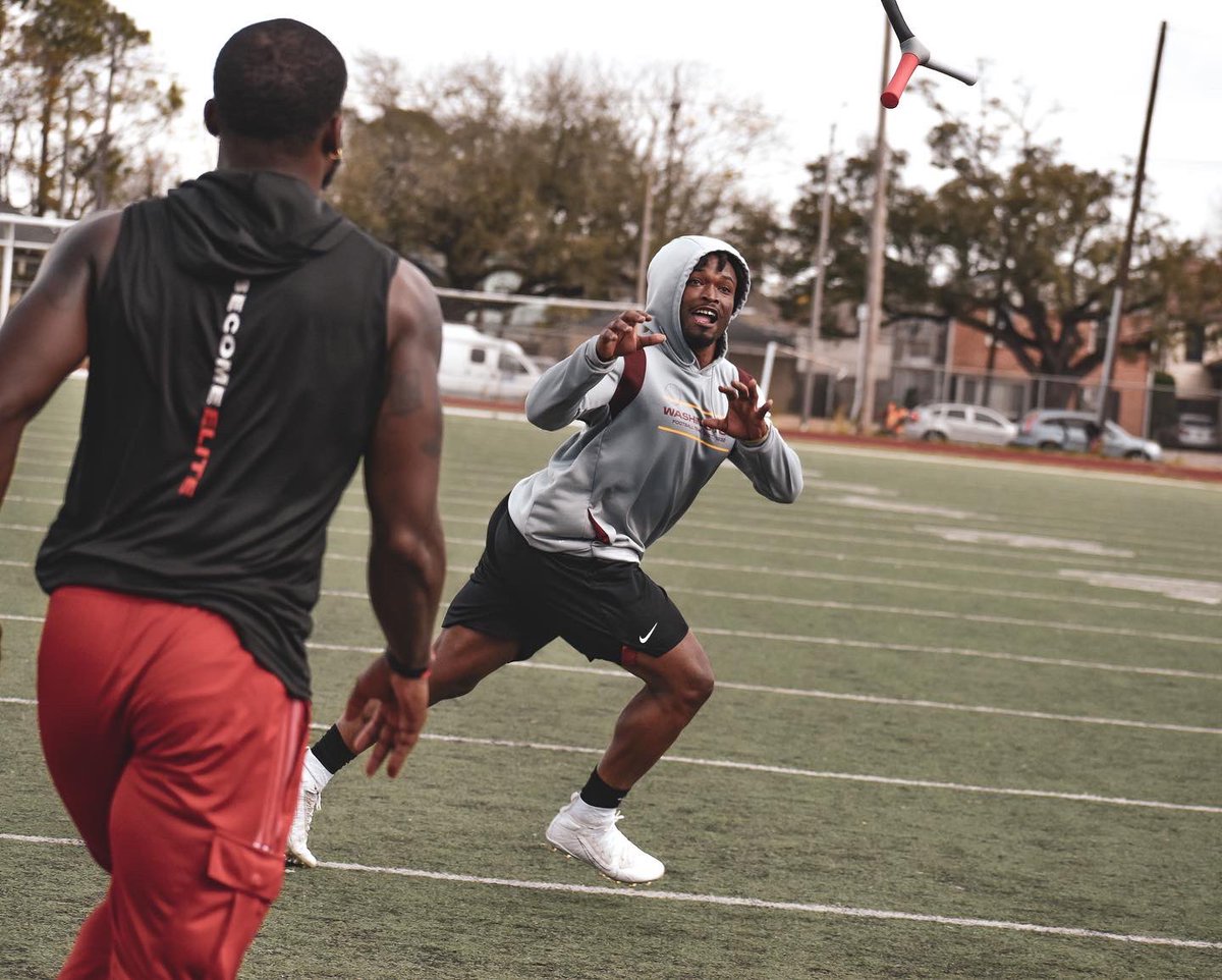 ForwardAthletes's tweet image. “Live in the lead, but work hard like your trying to catch up.” @Scoooota8  #TrainToExcel #BecomeElite