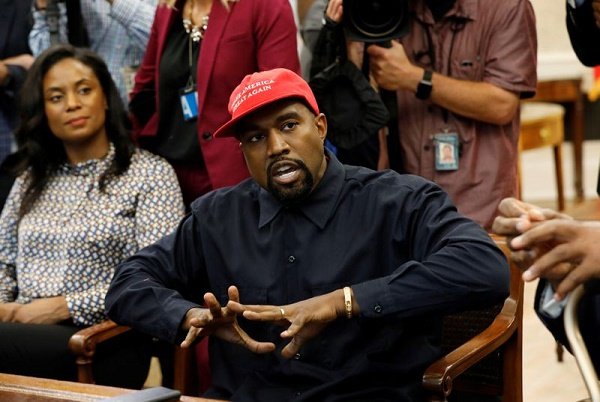 CableLifestyle's tweet photo. .@kanyewest: ‘Donda 2’ will not be available on streaming platforms | TheCable Lifestyle https://t.co/A7Ocw6YsfK https://t.co/vA7gz5Q55A
