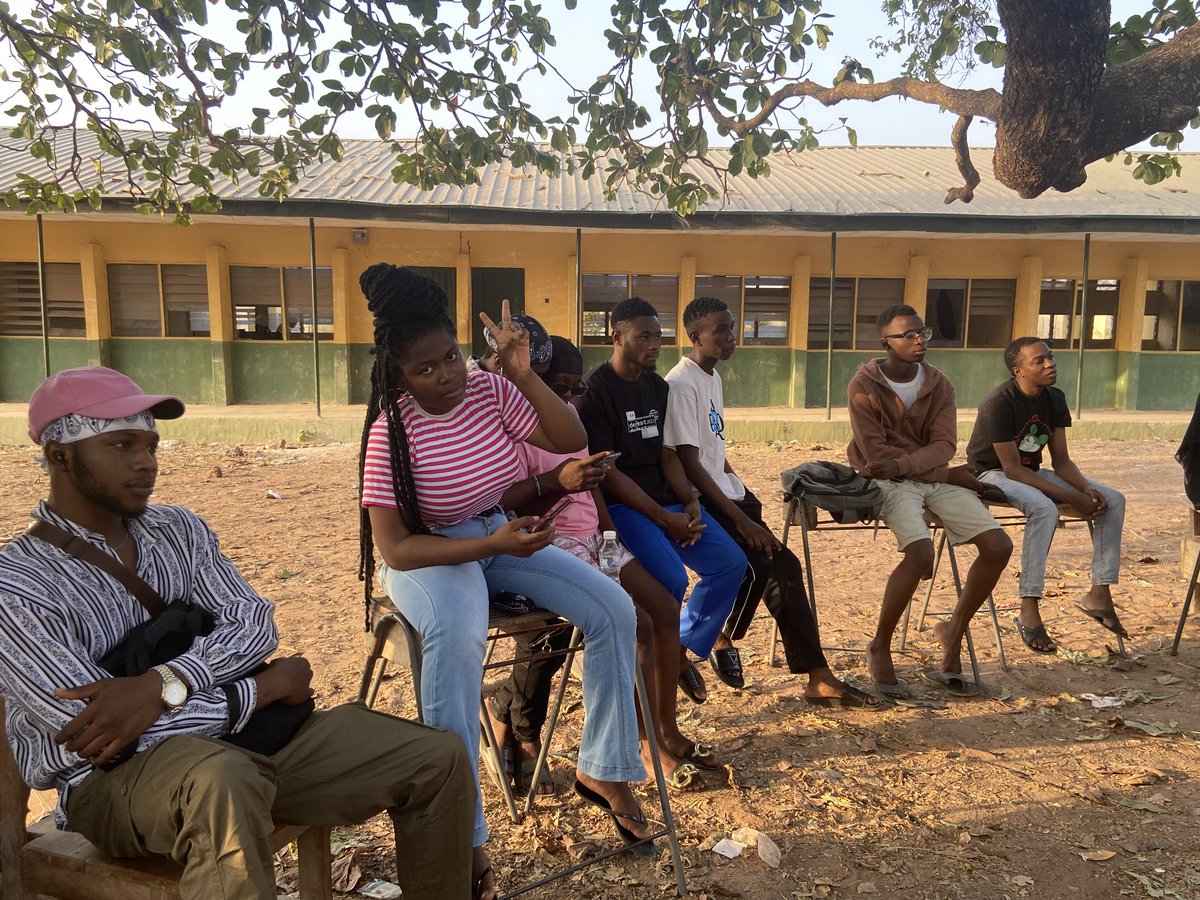 gdgoC_Kwasu's tweet photo. We had a roundtable discussion around the tech ecosystem in Nigeria, some of Google's products, how to sell yourself as a student, learning in public and documenting your progress. 

It was indeed a great time! 😊😊 @googledevs @googlestudents #developerStudentsClubs https://t.co/xUPDSbCY7D