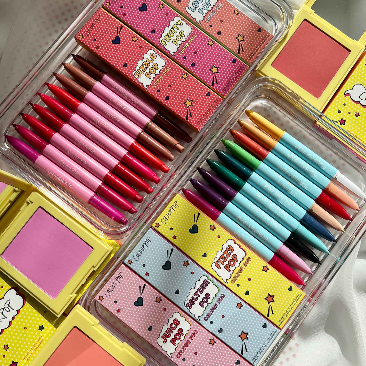 #GIVEAWAY Make it POP! 🌈 🗯️ We are celebrating the launch of our Pop Art Collection with a vibrant giveaway! FIVE winners will receive Pop Art Collection ($110) + $100 e-gift card to ColourPop.com 💘

HOW TO ENTER ⬇️
💫 Follow @colourpopco
💫 Like &amp; RT
💫 Reply w/ 🍒