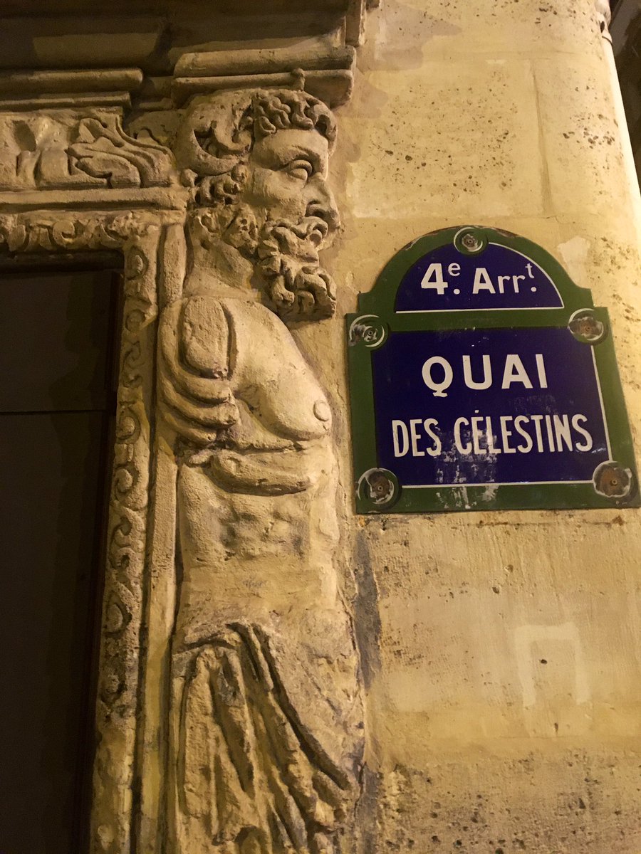 AlazardJ's tweet photo. Quai des Célestins #Colosses https://t.co/TNAdKNYC5e