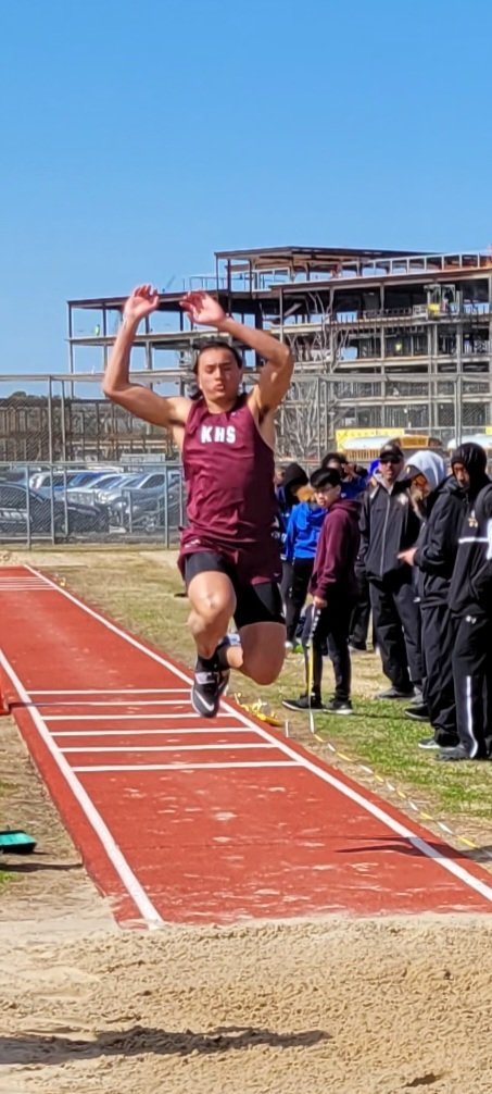 fbkempnertrack's tweet photo. KHS Track Cody Pham triple jump
@KempnerABC @KHS_Cougars @FBISDAthletics #doitfordamani https://t.co/CbyN3pz8z0