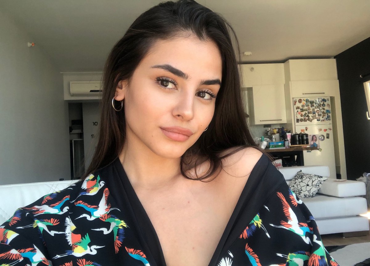 Hazal Çağlar tweet media