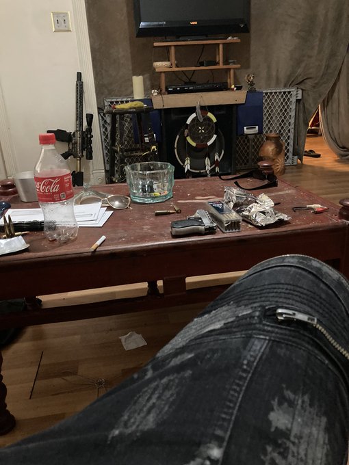 When you go to work and stay to play https://t.co/NBsPw32vsU<a href="/tag/edibles"class="tags"><span>#edibles</span></a><a href="/tag/fritos"class="tags"><span>#fritos</span></a><a href="/tag/cheetos"class="tags"><span>#cheetos</span></a><a href="/tag/bud"class="tags"><span>#bud</span></a><a href="/tag/nutterbutter%20"class="tags"><span>#nutterbutter </span></a>