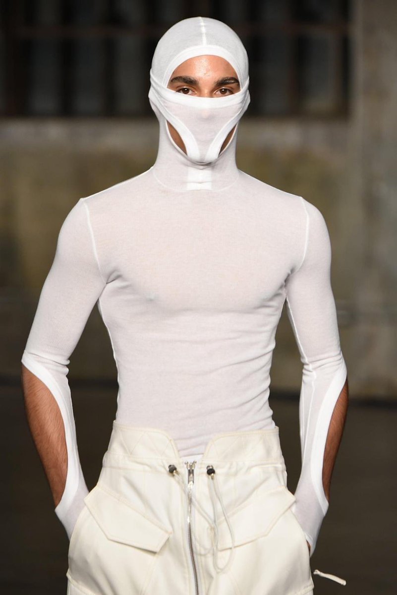 CharlotteEmmaUK's tweet photo. New York Fashion Week 2022.
Discuss. https://t.co/UGVPVq7Tq2