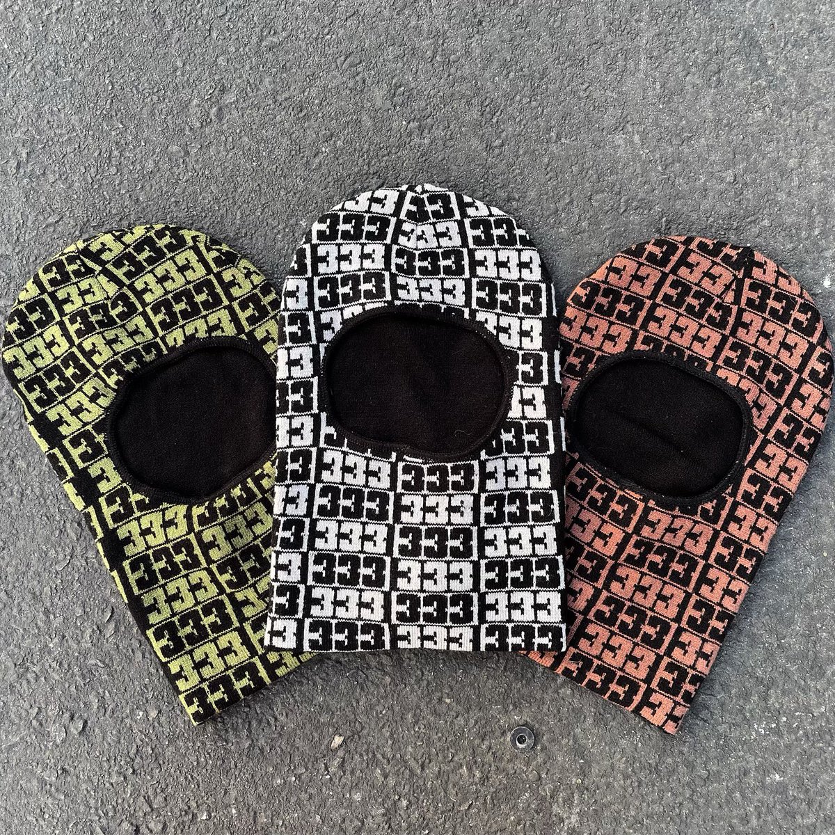FACE MASKS IN 3 COLORWAYS
AVAILABLE ONLINE MARCH 3RD