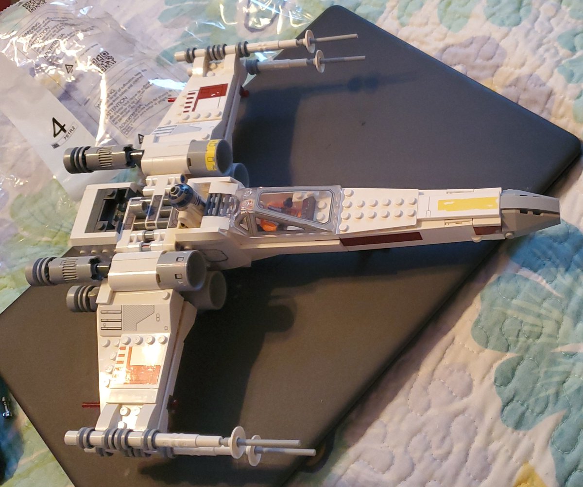 LeomardoU's tweet photo. @LEGO_Group My gf got me this one for valentine's, best gift she could of gotten me 😂 https://t.co/03C618rnvz