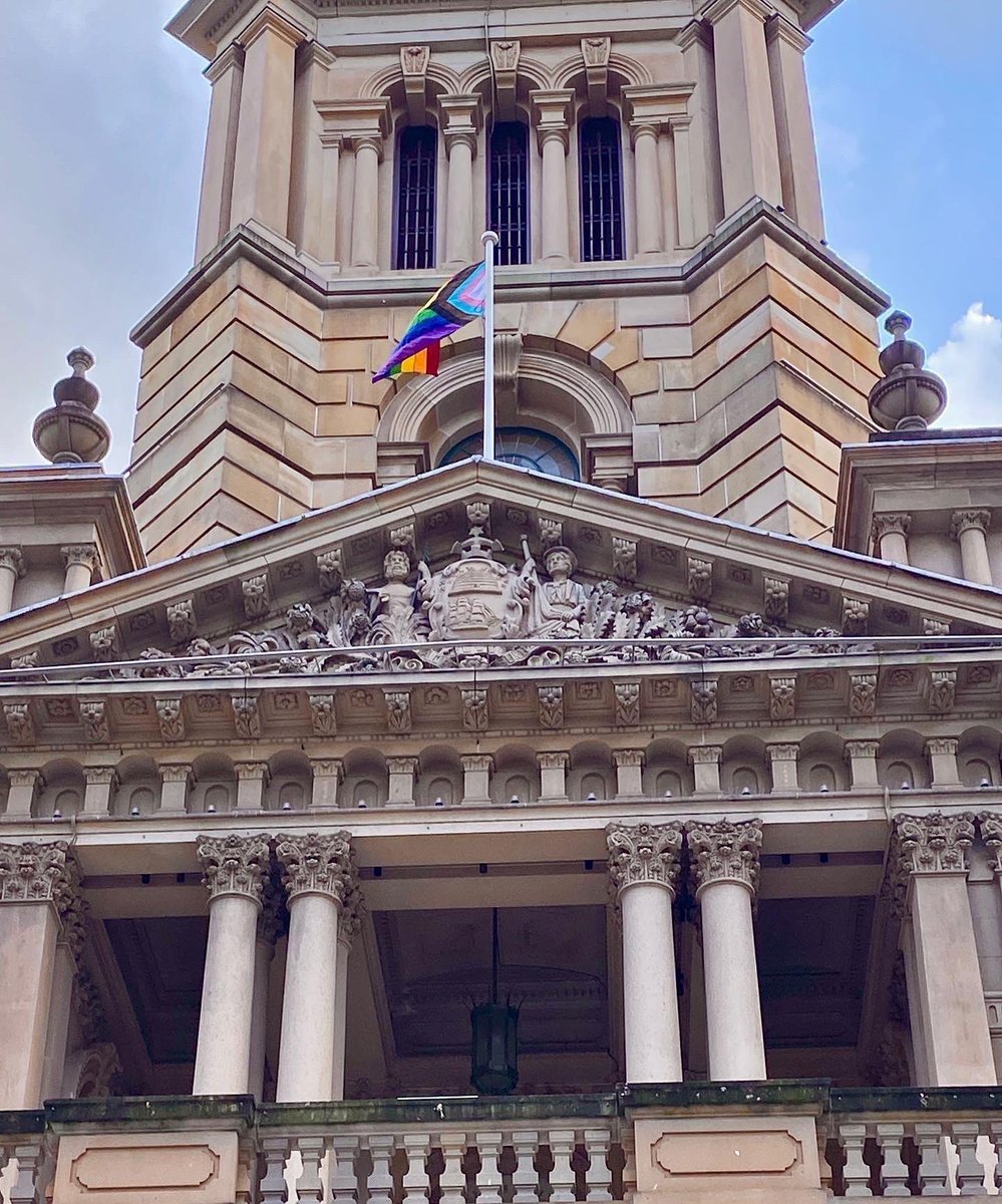 Raising the Progress Pride Flag to celebrate the start of @sydneymardigras 2022! Great to be there at the Town Hall. Thank you @CloverMoore @cityofsydney 🌈❤️🎉 #SydneyMardiGras #ProgressPrideFlag