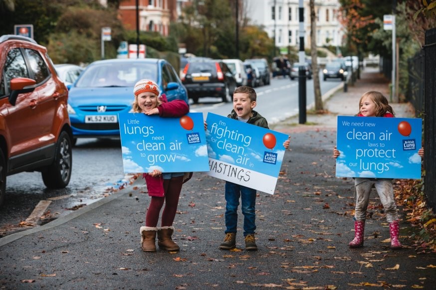 lunguk's tweet photo. Our network is made up of over 1,000 passionate people of all ages and it keeps growing. Would you like to join us in the fight for clean air? Sign up today 👉 https://t.co/kGOOezKpw2 https://t.co/qgGsaDIod5