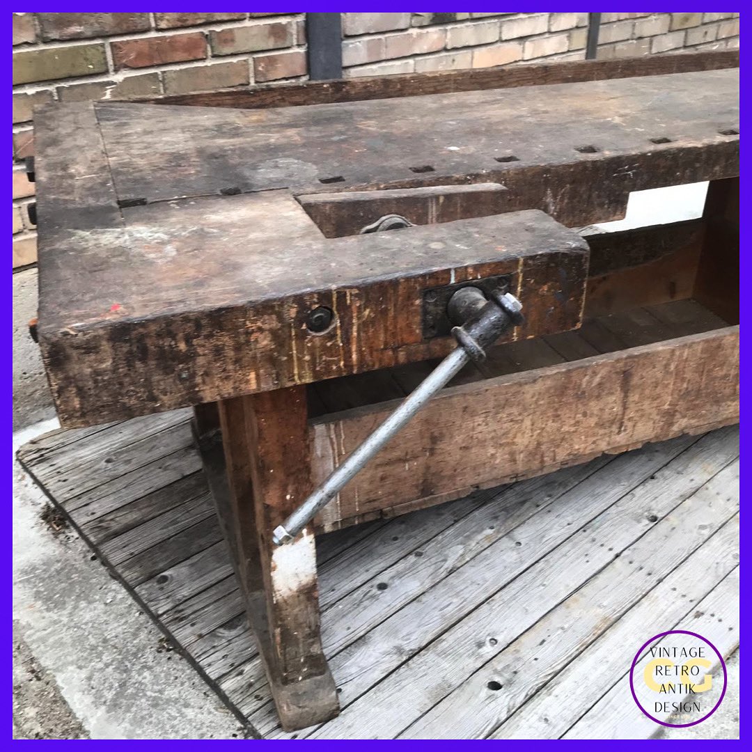 Design_Retro_54's tweet image. Available - Massive Werkbank aus Holz. Perfekt als Theke, Tisch,…. Impressing 👍🍀#werkbank #workingbench #urban #industrialdesign #industrialinterior #vintage #vintageinterior #retrochic #industrial #vintageaktivisten #speyer