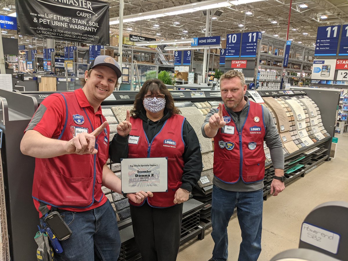 congratulations to Donna at 656 for being the #1 flooring specialist in R1 for December, in fact Donna has been the top flooring specialist in R1 for 3 years! 
#r1specialtyrockstar #r1rocks #r1dropthemic <a href="/BlueBoxR1/">@BlueBoxR1</a> <a href="/BenitoKomadina/">Benito.Komadina@Lowes</a> @MitchBerman2