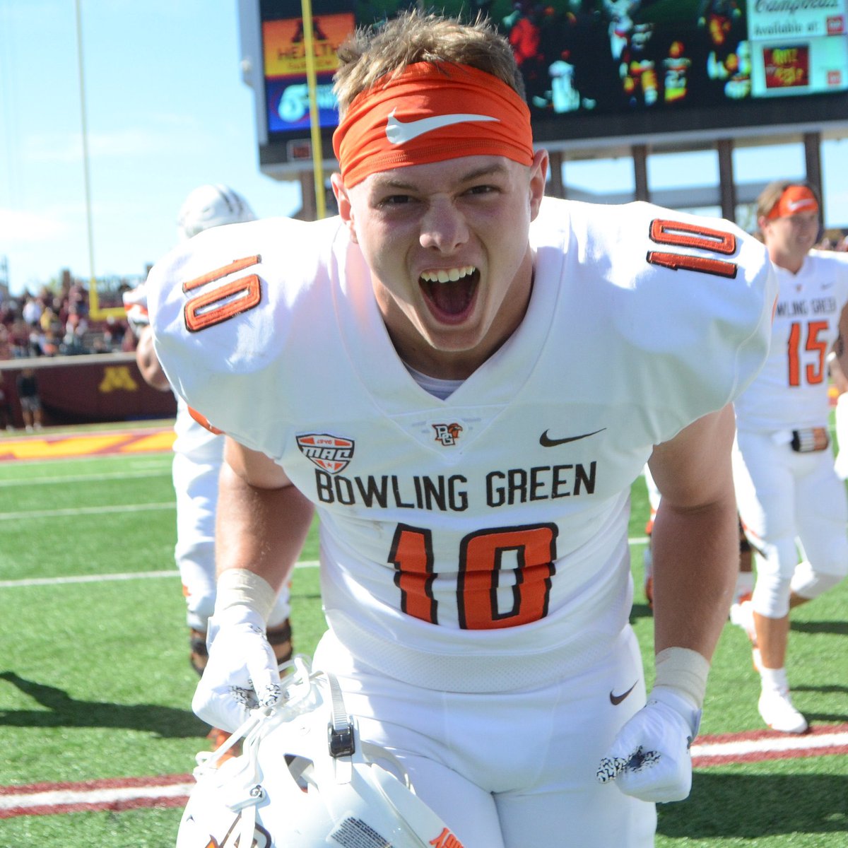 BG_Football's tweet image. FB 🏈                BB ⚾️
                🤝                                 

𝙂𝙤𝙤𝙙 𝙇𝙪𝙘𝙠 to our two-sport student-athlete, @levigaz1, and @BGSU_Baseball in their season-opening game (and series) today down in Hoover, Ala.‼️

#AyZiggy 🟠🟤