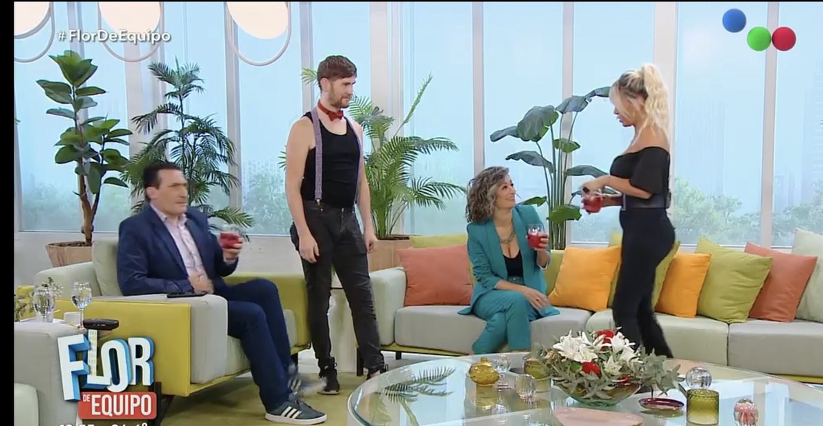 RATING | EL DATO ✍️
Con pico de 6,5 #FlorDeEquipo lideró el mediodía de la tv