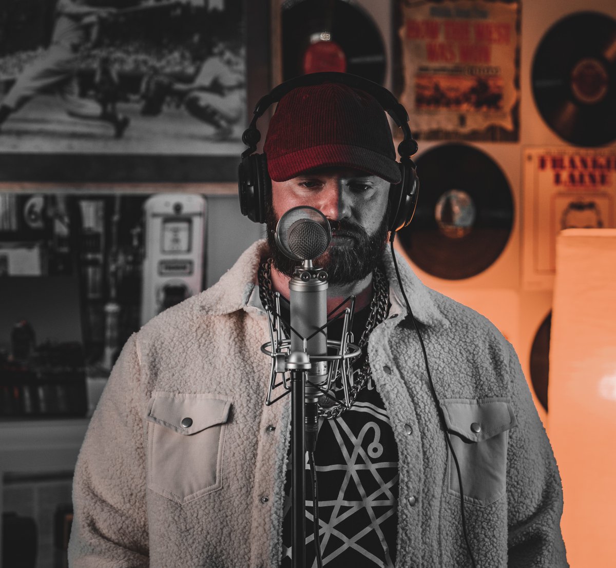 PALMOLIVE FREESTYLE DROPS TOMORROW 🔥 Subscribe to my YouTube: linktr.ee/roninhalloway 
Shot, Directed and Edited by <a href="/TheBlvckSun/">Blvck Sun</a> and <a href="/y_not23/">Tony Reed</a> 🎥📷