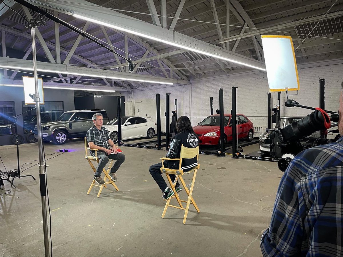 Kuruma_NFT's tweet photo. More behind-the-scenes with @sungkang & Paul Laguette during our shoot at #AutoConduct 👀 We can’t wait to share some incredible stories from Paul as we launch this NFT Collection based on his work for @racermag 🏎💨 #kurumanft #racer #solana #solananft #holaplex #crypto https://t.co/kFiRSclQgo
