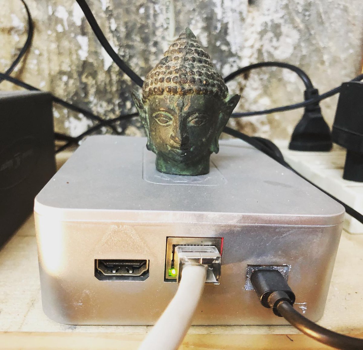 Virvax, Pine64 board running Devuan GNU/Linux and Simh for our  VAX systems   zpr.io/JBNmcUNF5u2T