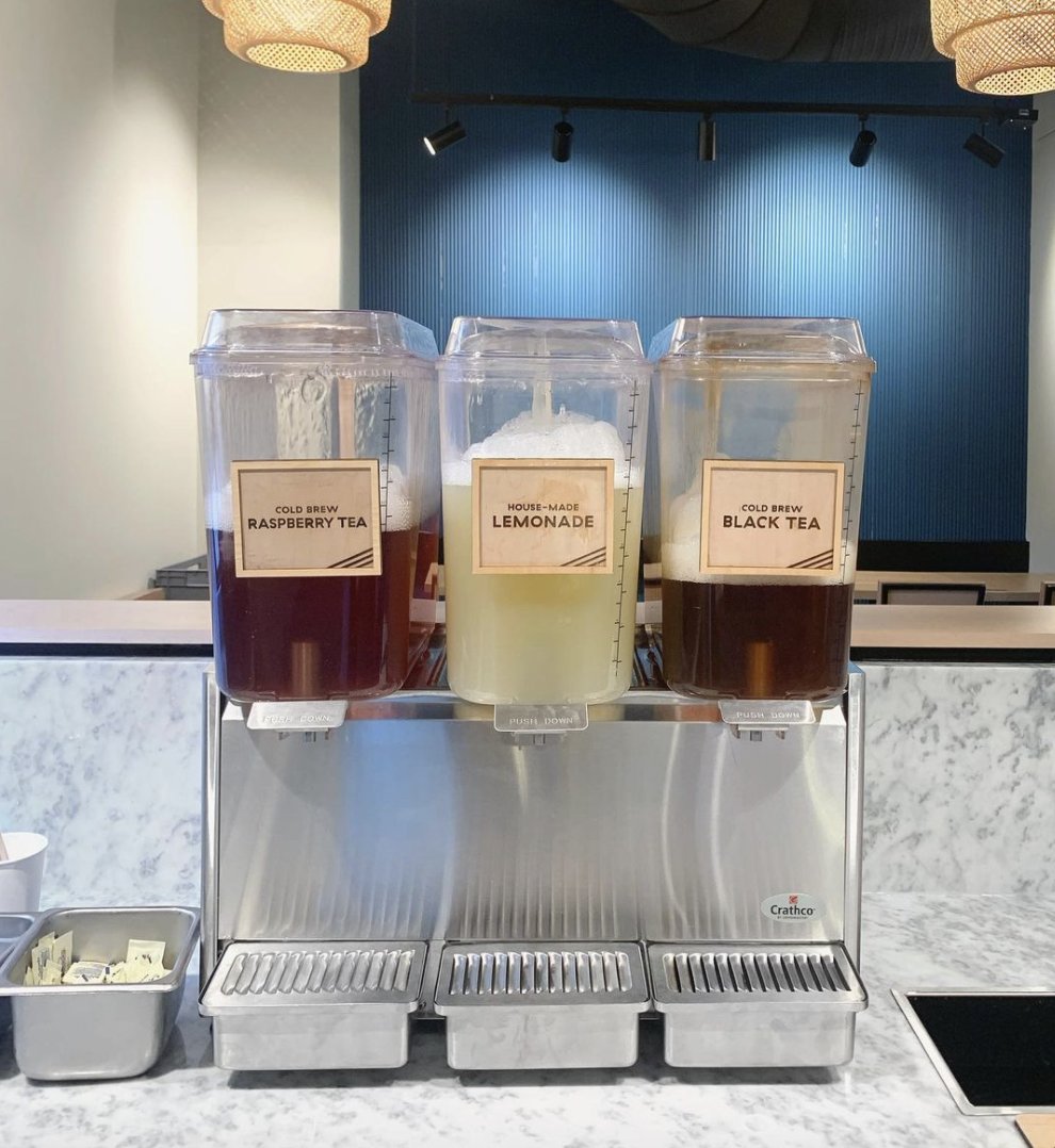 farmbirdDC's tweet photo. Cheers🥂 to yesterday's little taste of lemonade weather! Grab a cup of our original lemonade recipe or mix and match with one of our house-brewed teas and pretend it’s still warm and sunny out 😎 https://t.co/dplS0w6b9l