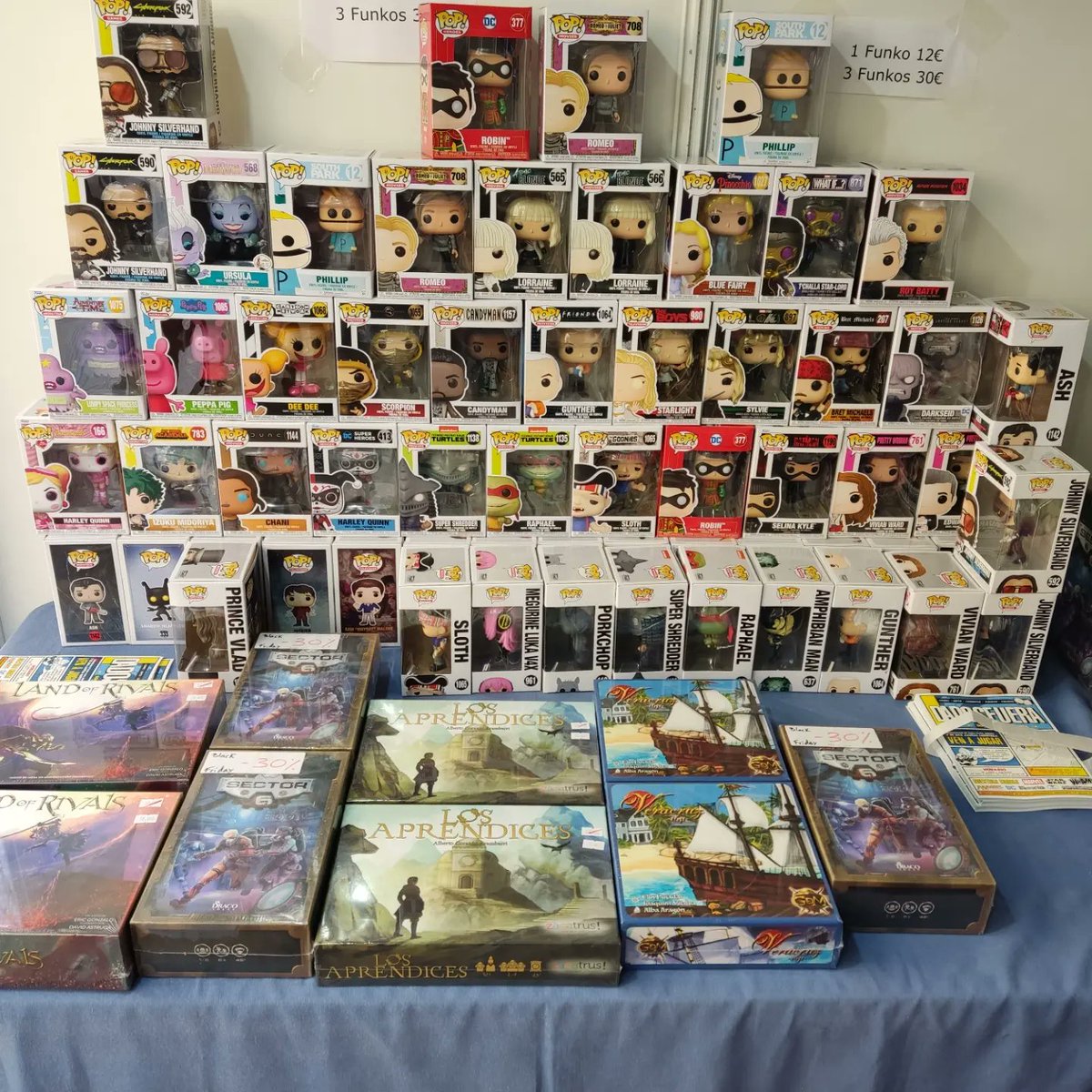 DadosFuera's tweet photo. Aquí estamos en la I Feria del Stock en el Paseo de Cánovas https://t.co/cxwyNrcFy3