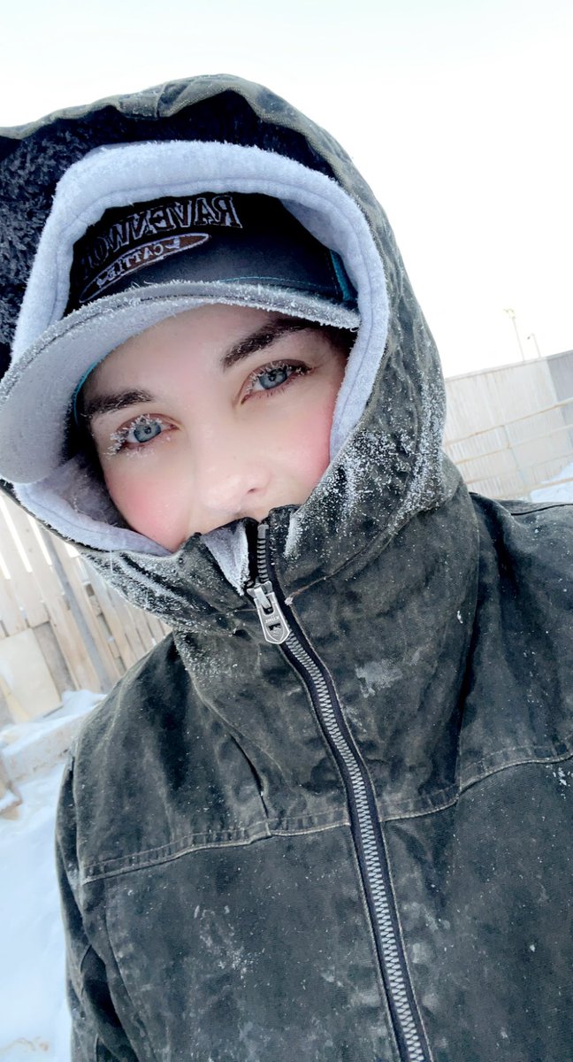 GraysonBerting's tweet photo. We love -33 #ag #agriculture #agtwitter #cold #coldweather #33below #frozen #frosty https://t.co/oBi2zbD87N