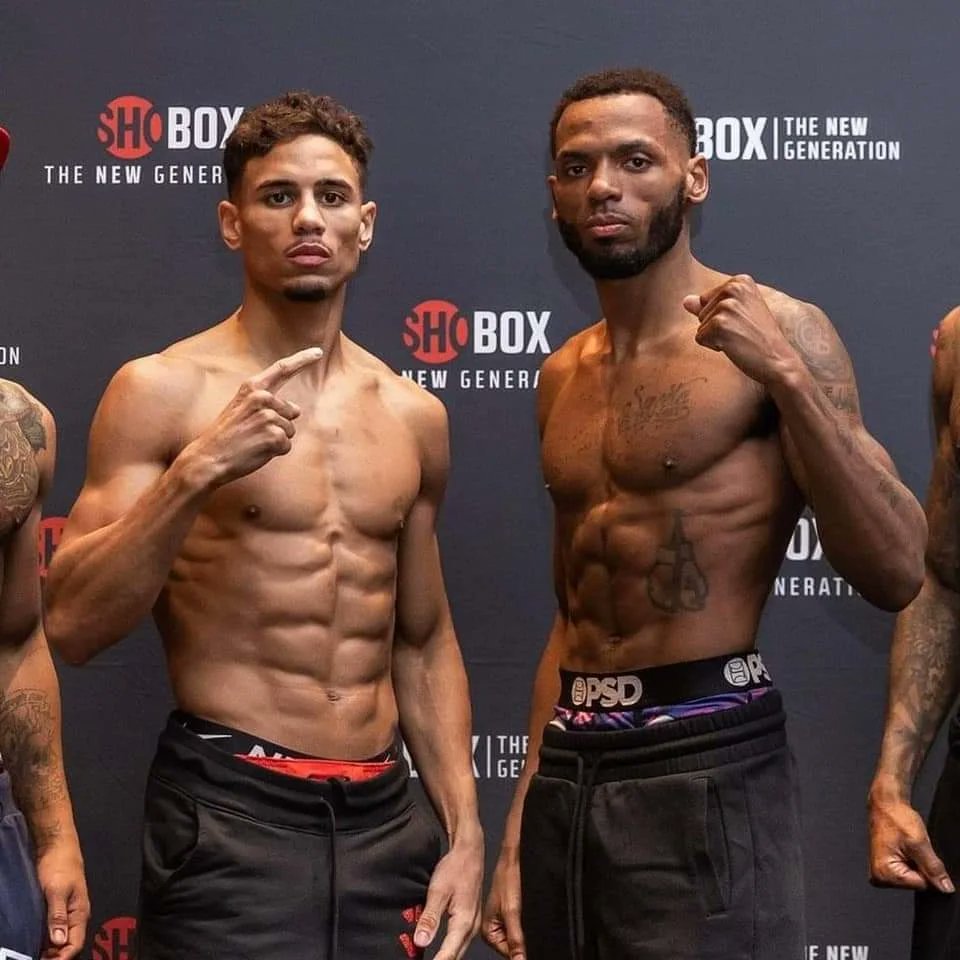 CESBoxing's tweet photo. π¨ It's Fight Day for our man @JamaineOrtizR as he takes aim at his 15th victory, LIVE in the @ShowtimeBoxing Main Event π₯
What better way to set the stage for Saturday's #RhodeWars & #BurchfieldClassic doubleheader under the bright lights at @CrownePlazaRI https://t.co/yOpWh5AWIV