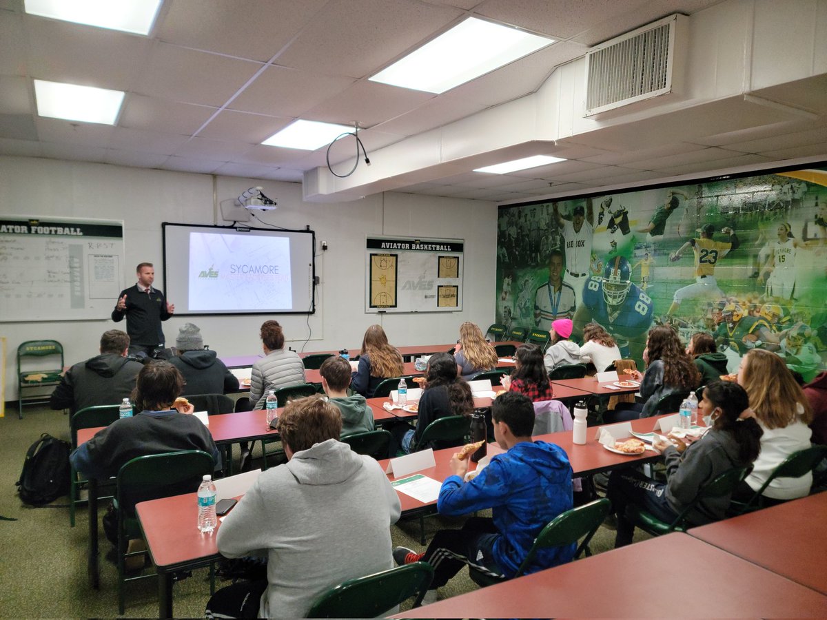 Flightintendent's tweet photo. A.V.E.S. (Action, Vision, Empowerment for Students) group meeting @shs_highschool. @AviatorBizOps updating students on their #1 topic construction. Appreciate this group and their dedication to improving our district. #TakeFlightTogether https://t.co/PPmGMHFicB