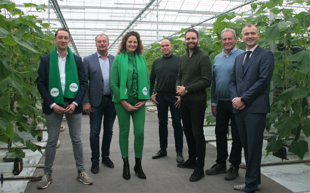 Vanochtend bracht <a href="/DerkBoswijk/">Derk Boswijk</a> een bezoek aan IJsselmuiden om met bijna veertig boeren en tuinders te spreken over de toekomst van land- en tuinbouw. In bijzijn van <a href="/Hilde_PM/">Hilde Mulder</a> werd met de kandidaat-raadsleden stilgestaan bij de uitdagingen van de (lokale) agrariërs.👨‍🌾