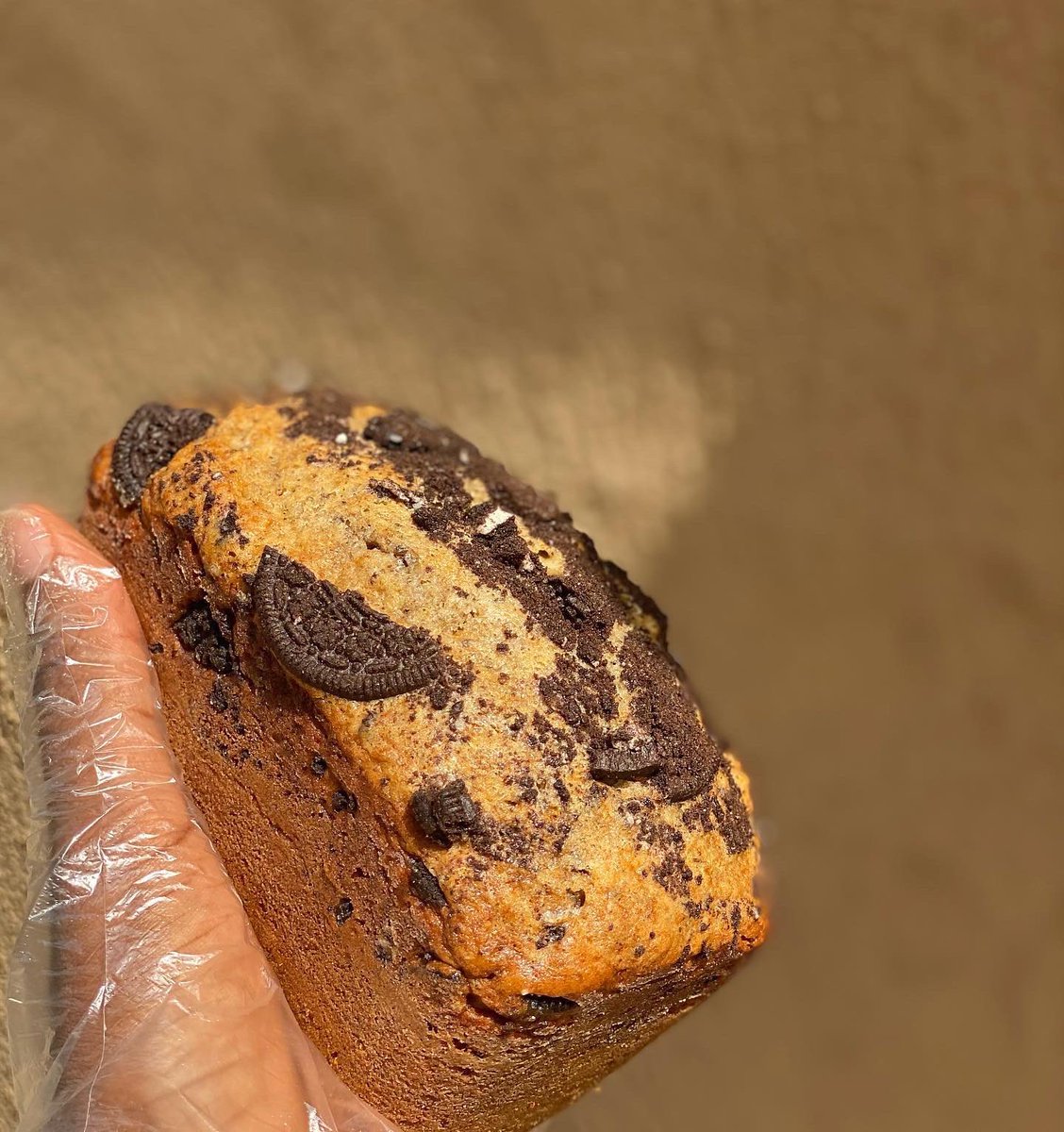 moodupee_o's tweet photo. You guys thought I was gone? ☺️
Your fav banana bread plug is still available to take your orders in Akure. 
•
We now have  mini, midi and regular sizes.
Please send a dm to place your order. https://t.co/atmFjQQDRz